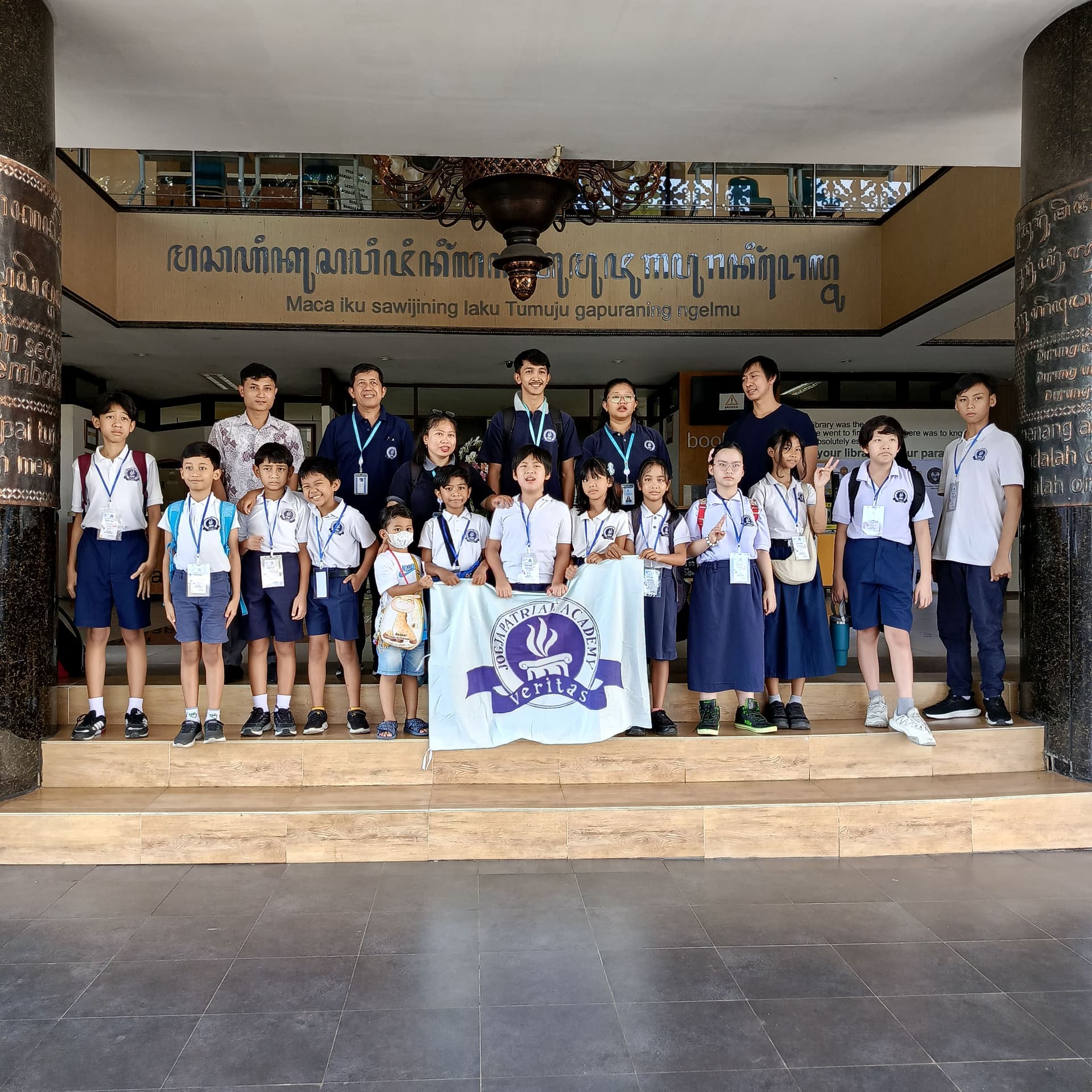news-Kunjungan Wisata Pustaka dari SDTK dan SMPTK Jogja Patriae Academy 