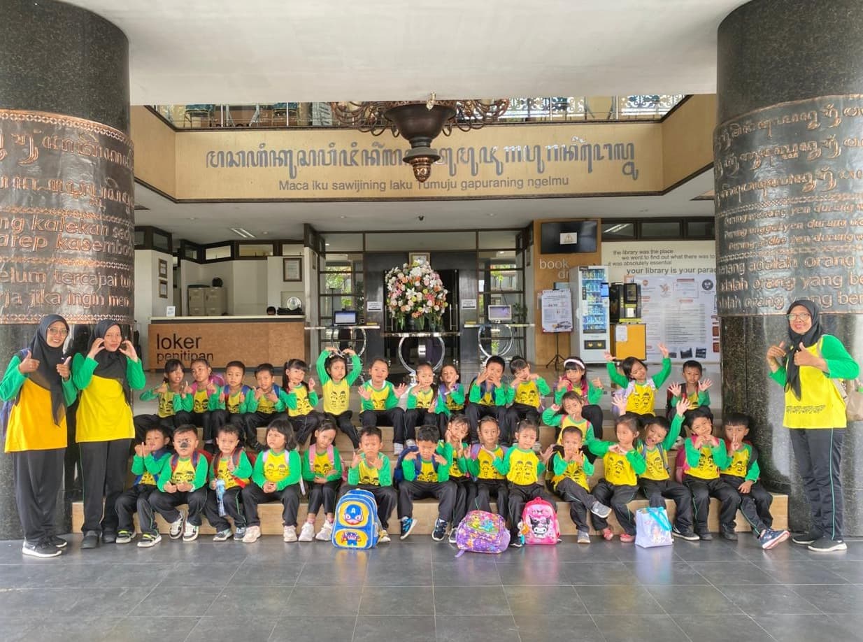 news-Balai Layanan Perpustakaan Menyambut Kunjungan Wisata Pustaka dari TK Among Putro