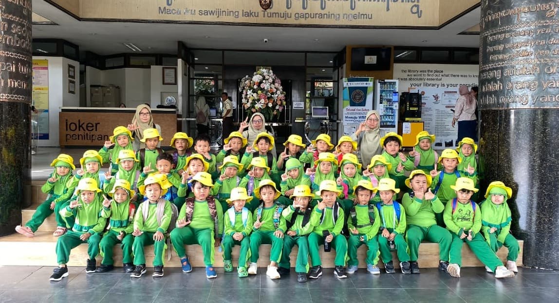 Balai Layanan Perpustakaan Sambut Kunjungan Wisata Pustaka dari TK Al-Islah