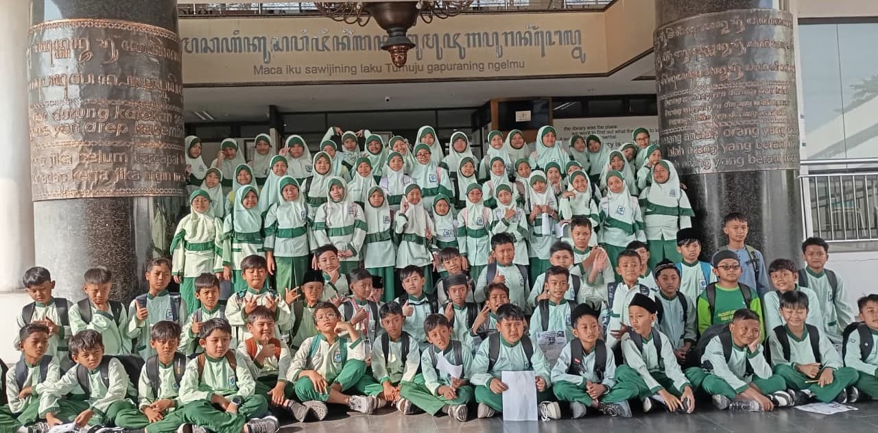 news-Balai Layanan Perpustakaan Sambut Kunjungan Wisata Pustaka dari SDIT Salsabila 3 Banguntapan