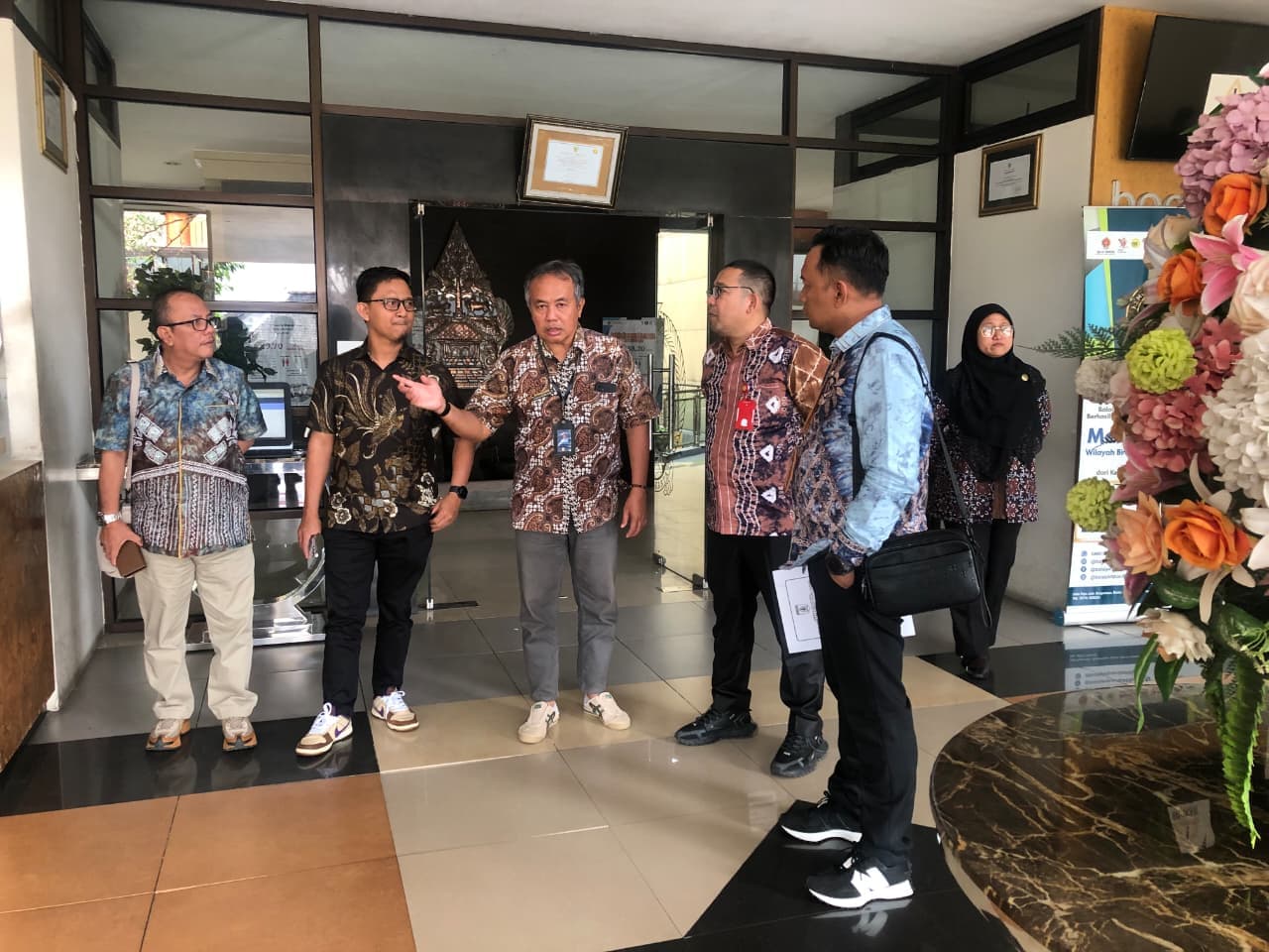 Balai Layanan Perpustakaan DPAD DIY Terima Kunjungan Kaji Tiru dari Dinas Arsip dan Perpustakaan Daerah Kota Banjarbaru