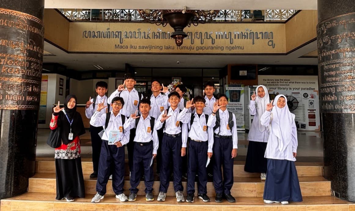 Balai Layanan Perpustakaan Sambut Kunjungan Wisata Pustaka dari SMP IT BIAS