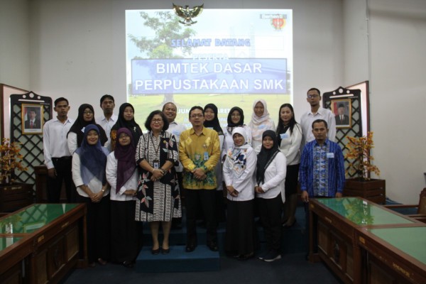 BIMTEK DASAR PERPUSTAKAAN UNTUK SEKOLAH MENENGAH KEJURUAN (SMK)