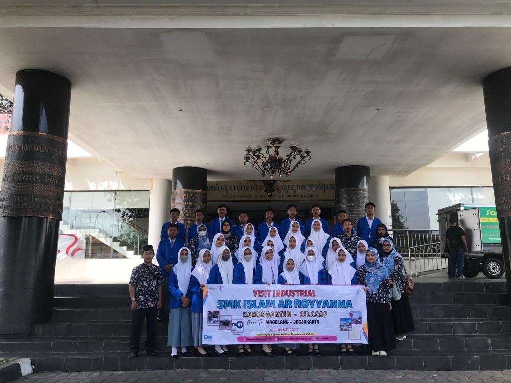 Kunjungan Wisata Pustaka dari SMK Islam Al Royyana Cilacap