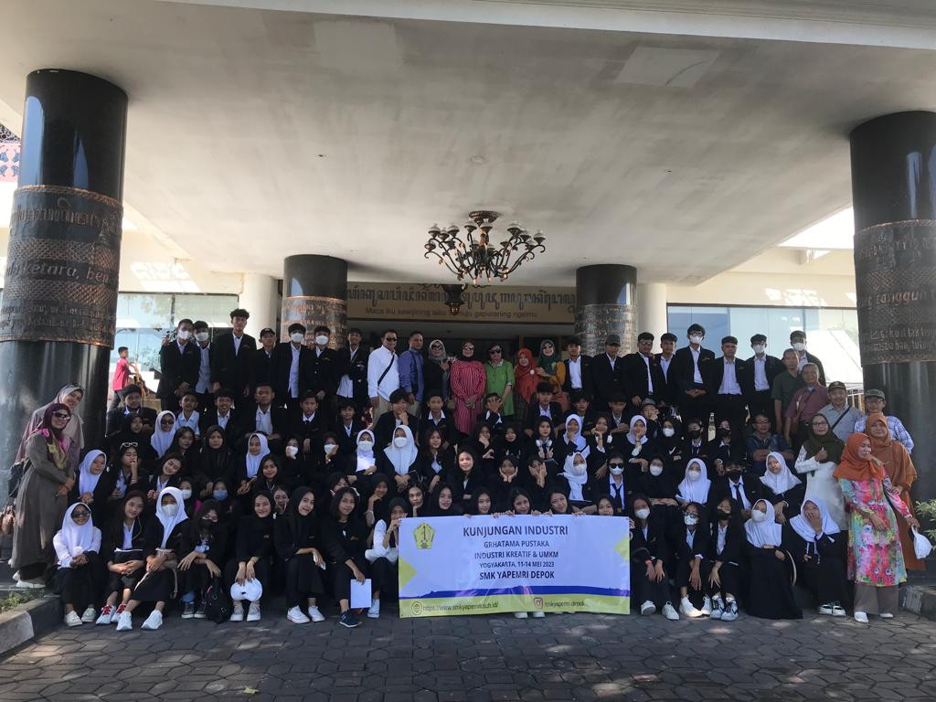 Kunjungan Wisata Pustaka SMK Yapemri Depok Jawa Barat