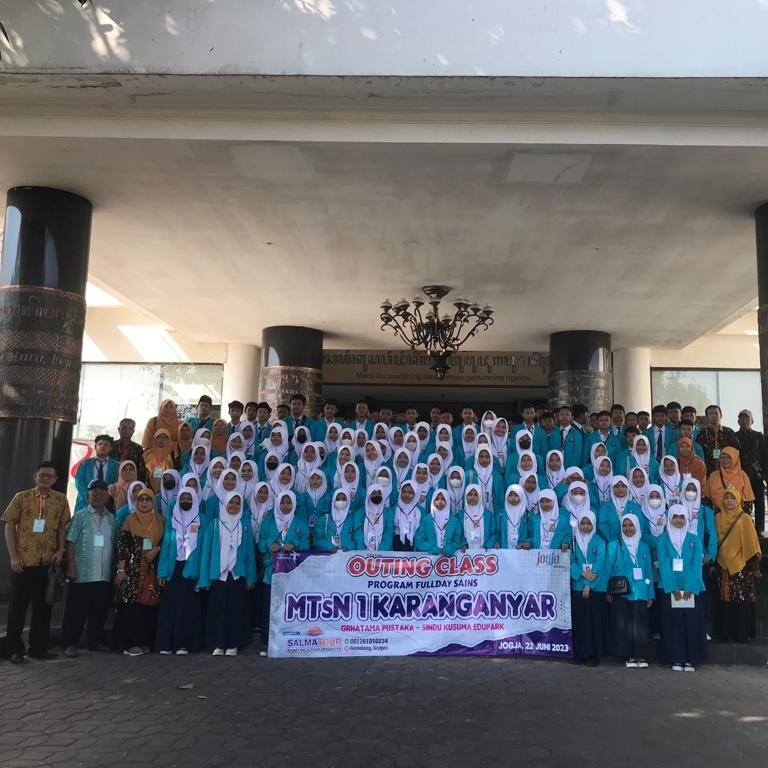 Kunjungan siswa-siswi dari MTs Negeri 1 Karanganyar