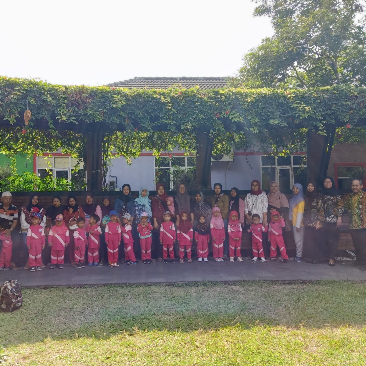 Kunjungan wisata pustaka dari siswa siswi PAUD KB Sakura Bantul